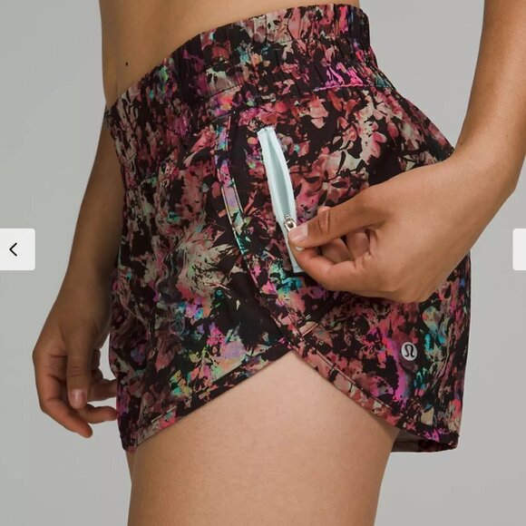 LULULEMON Tracker Low-Rise Lined Short 4" - Picture 9 of 10